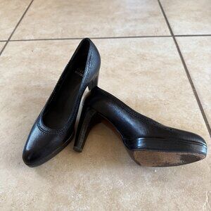 Stuart Weitzman Classic Black Leather Heels